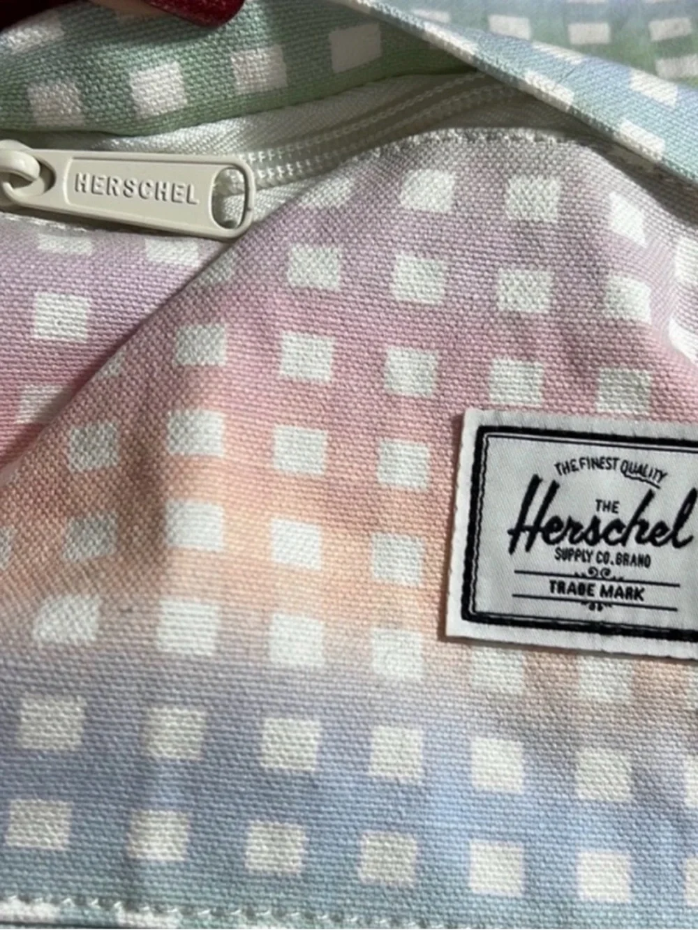 HERSCHEL SUPPLY COMPANY CLASSIC WOMENS MINI BACKPACK PASTEL CHECKERED DESIGN NWT